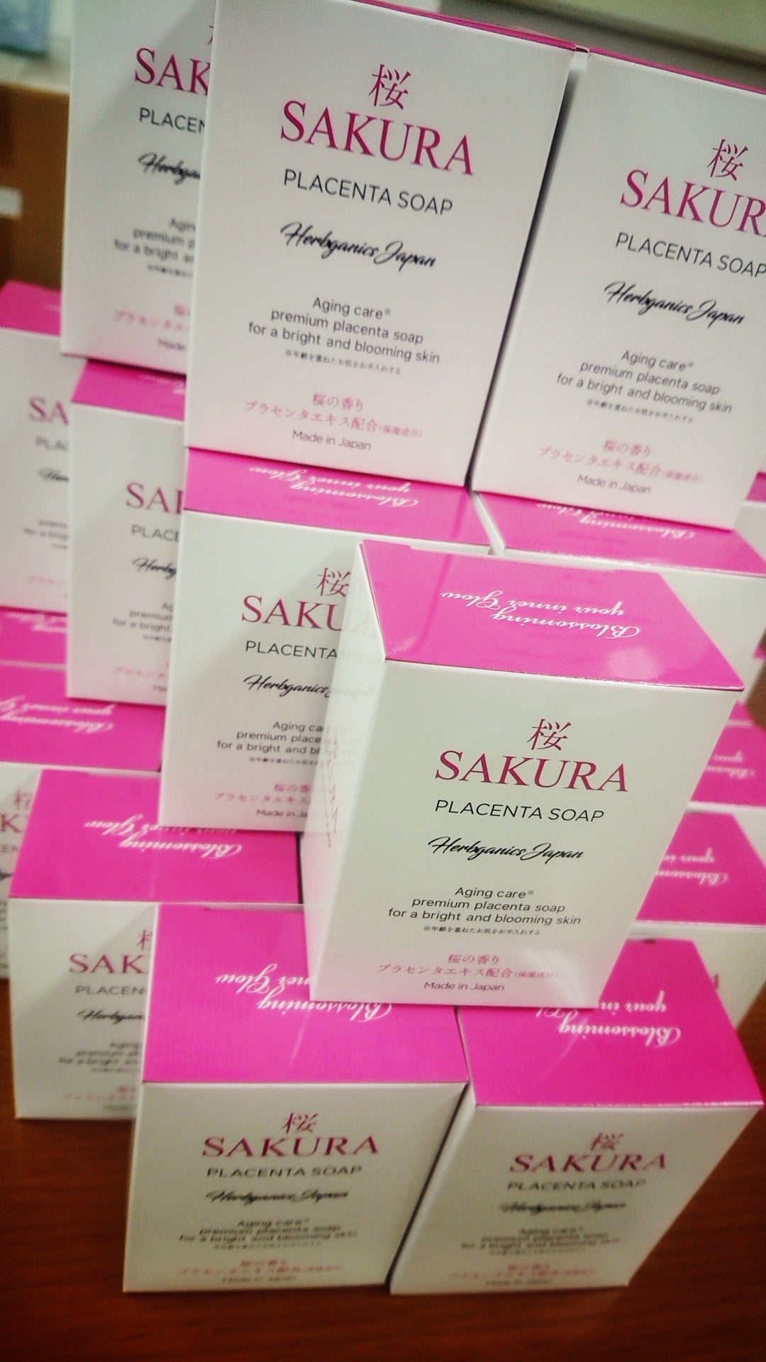 [Herbganicsjapan] 日本製 SAKURA 桜 Placenta Soap